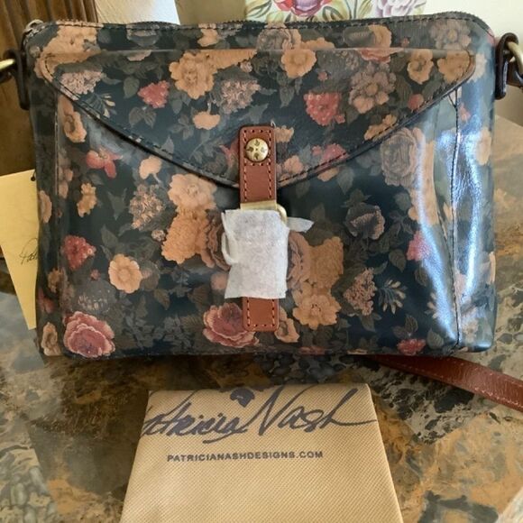 Patricia NASH DENIM FIELDS OLIVE GENUINE LEATHER FLORAL CROSSBODY BAG NE… - Picture 2 of 14